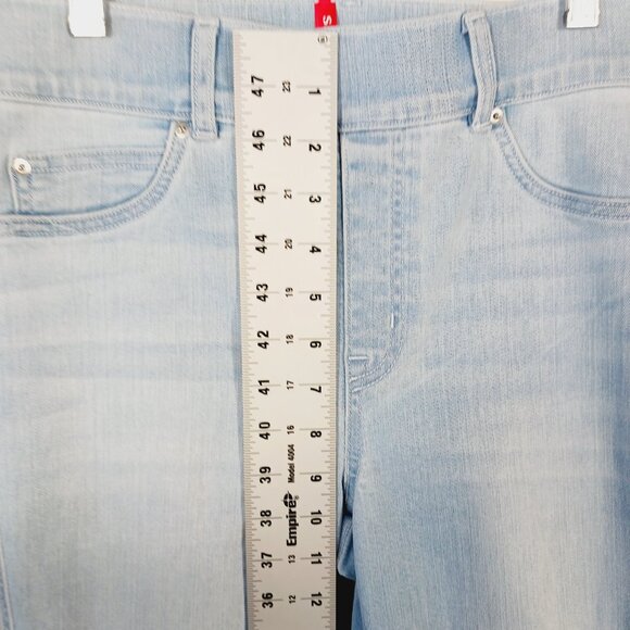 Spanx Light Wash, High Rise, Flare Leg, Pull On Sculpting Jeans, Size Small - Picture 11 of 16